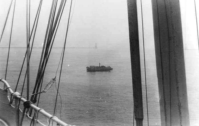 47port1.jpg (30645 bytes)