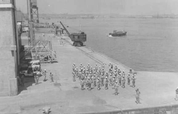 47port15.jpg (18514 bytes)