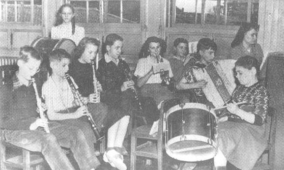 12ju98c.jpg (37619 bytes)