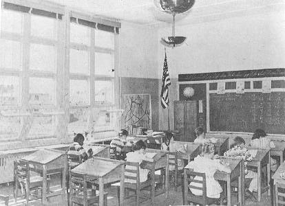 49bydcls.jpg (24070 bytes)