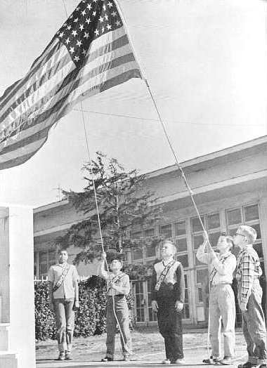 58negh.jpg (29978 bytes)