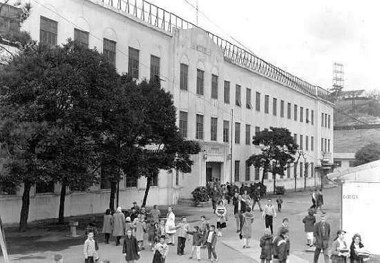 kinn60s.jpg (38087 bytes)