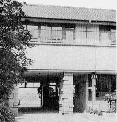 portal.jpg (30873 bytes)